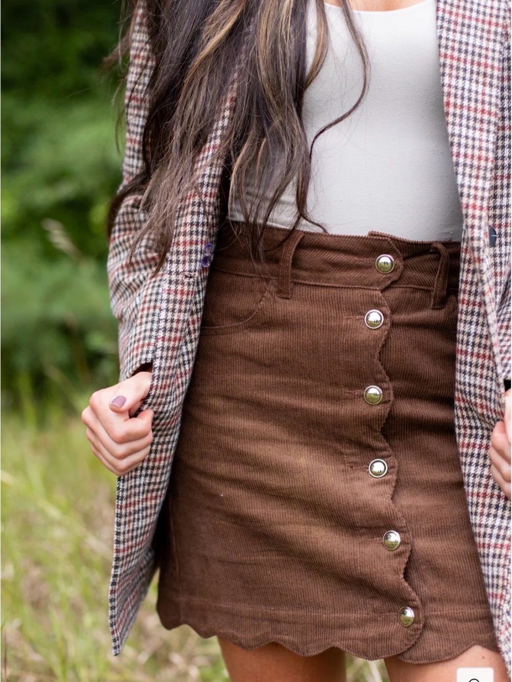 SCALLOPED CORDUROY MINI SKIRT